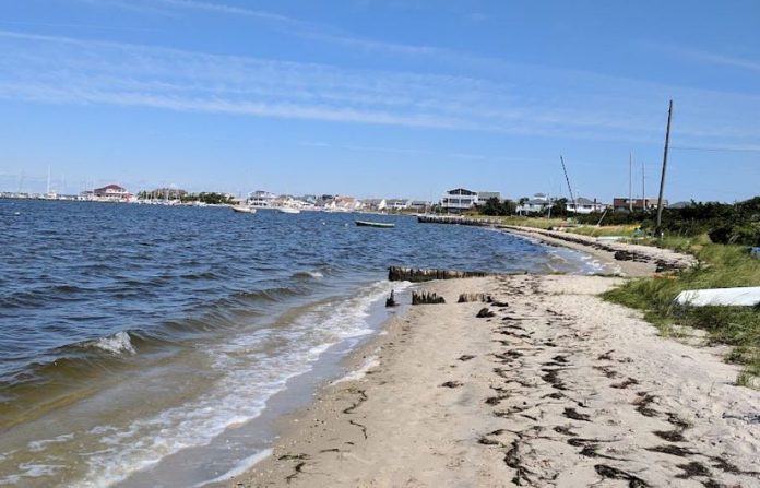 13 JS Beaches, bays and rivers with swimming instructions


