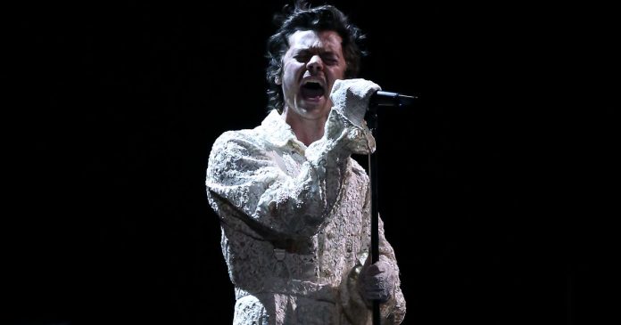 Harry Styles Confirmed to Headline Coachella 2022 - Full Lineup Announced

