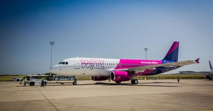 Money-saving tips to grab bargain flight deals and cheaper foreign holidays
